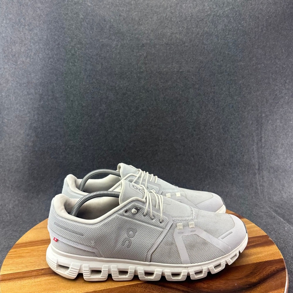 On Cloud 6 Glacier Gray White Mens Sz 11.5 US Athletic Running Shoes 3MF10070070